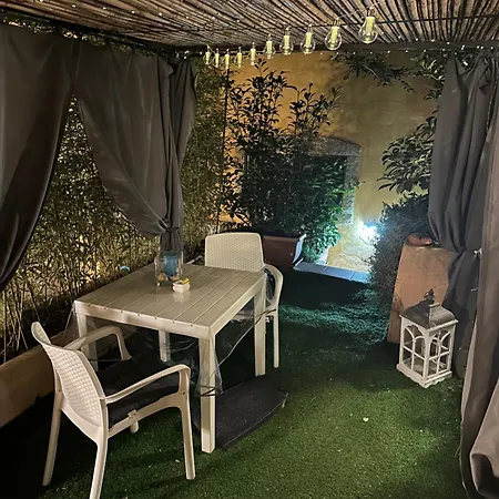 Monolocale A Due Passi Dal Mare 올비아